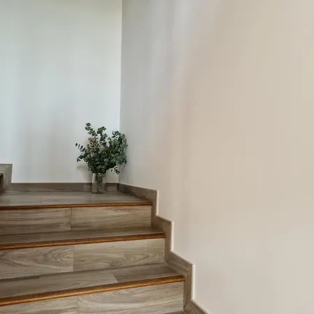 아파트 De - La Plaza *